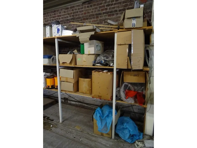 Grote partij onderhouds-/reinigingsproducten - afbeelding 21 van  29