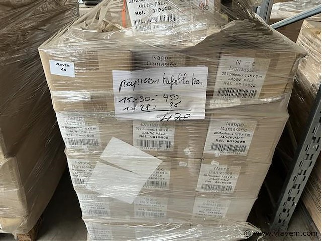 Grote partij papieren tafellakens (zonder pallet) - afbeelding 1 van  2