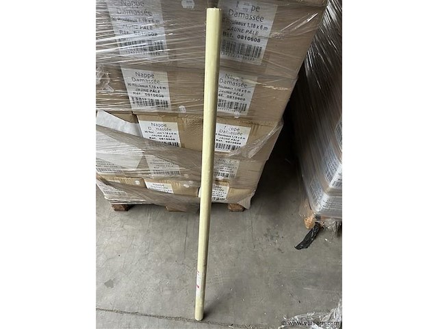 Grote partij papieren tafellakens (zonder pallet) - afbeelding 2 van  2