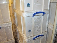 Grote partij pvc bakken met en zonder deksel ca. 95 stuks 145x84 (b248) - afbeelding 4 van  8