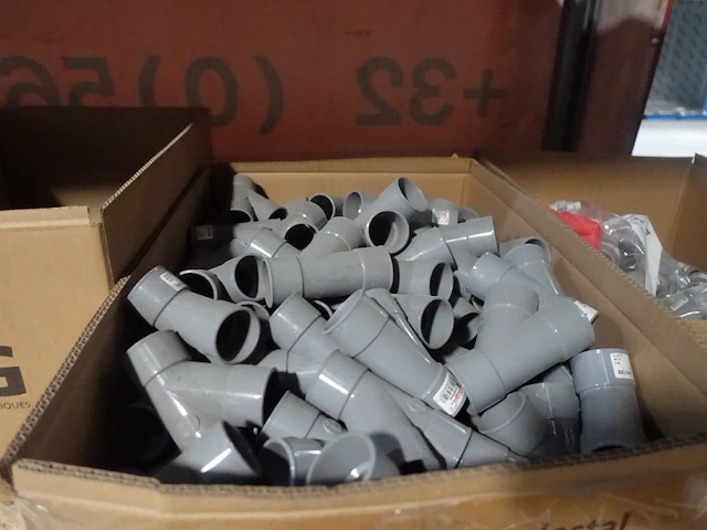 Grote partij pvc koppelstukken - afbeelding 26 van  34