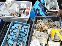 Grote partij sanitaire pvc koppelingen en galva koppelingen (15) - afbeelding 15 van  21