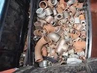 Grote partij sanitaire pvc koppelingen en galva koppelingen (15) - afbeelding 19 van  21