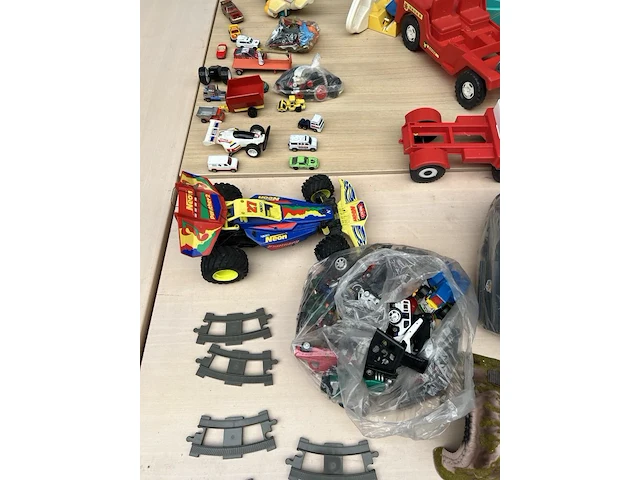 Grote partij speelgoed - afbeelding 4 van  8