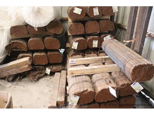 Grote partij staaldraad, plm 36 pakken - afbeelding 1 van  2