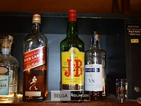 Grote partij sterke drank - afbeelding 4 van  4