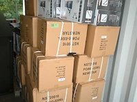 Grote partij steunen voor flat-screens - afbeelding 1 van  8