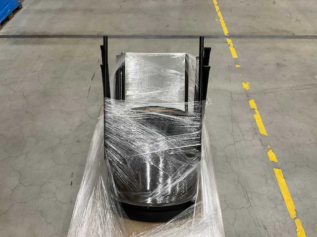 Grote partij tafels & stoelen - afbeelding 10 van  13