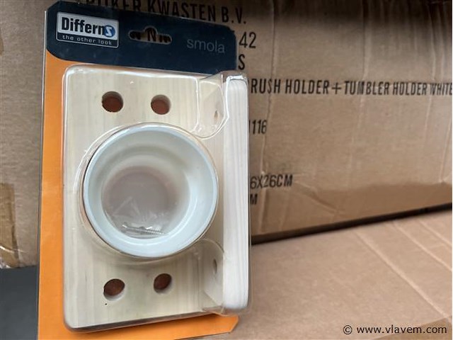 Grote partij tandenborstelhouders, (zonder pallet) - afbeelding 1 van  2