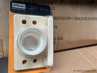 Grote partij tandenborstelhouders, (zonder pallet) - afbeelding 1 van  2