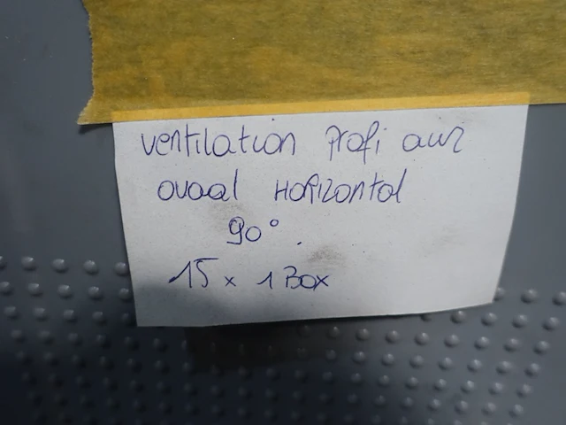 Grote partij toebehoren ventilatie - afbeelding 2 van  29