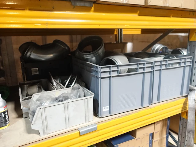 Grote partij toebehoren ventilatie - afbeelding 13 van  29