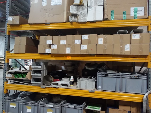 Grote partij toebehoren ventilatie - afbeelding 14 van  29