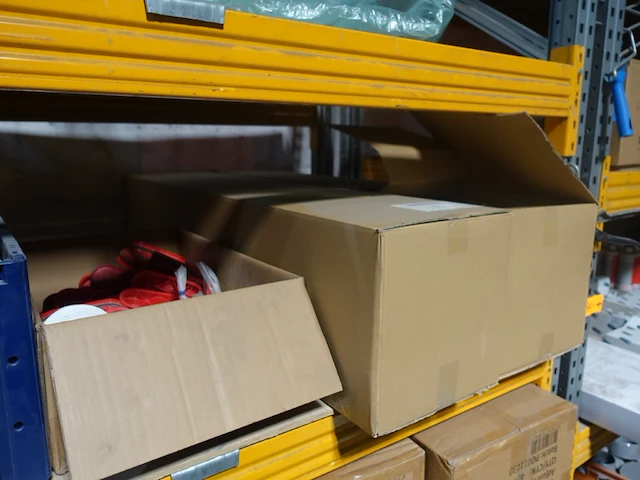 Grote partij toebehoren ventilatie - afbeelding 22 van  29