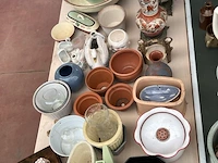 Grote partij vazen, decoratie en bloempotten - afbeelding 6 van  36