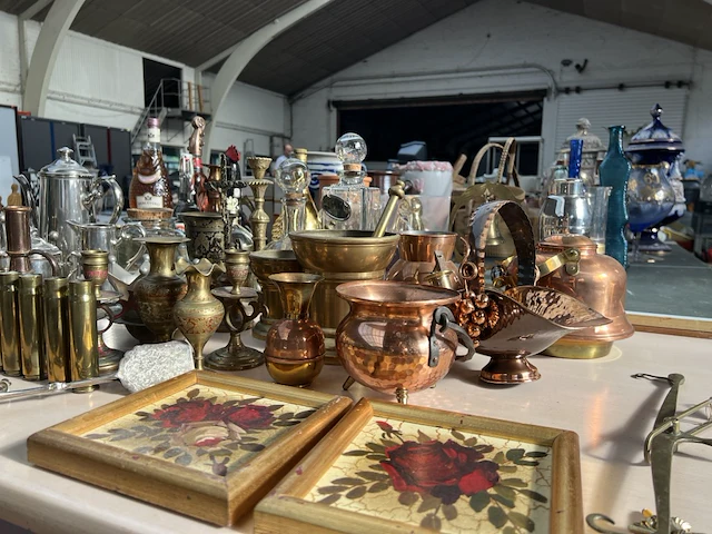 Grote partij vazen, decoratie en bloempotten - afbeelding 15 van  36