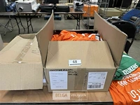Grote partij voetbalshirts en kousen - afbeelding 2 van  5