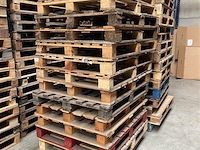 Grote partij wegwerppalletten - afbeelding 1 van  3