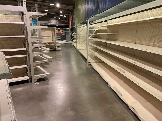 Grote partij winkelstellingen - afbeelding 4 van  30