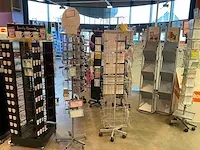 Grote partij winkelstellingen - afbeelding 9 van  30