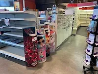 Grote partij winkelstellingen - afbeelding 10 van  30