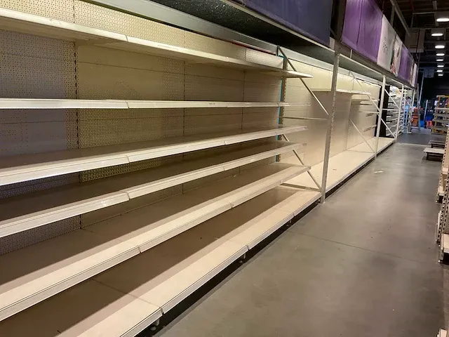 Grote partij winkelstellingen - afbeelding 27 van  30