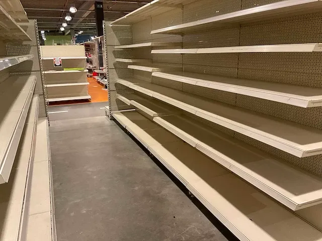 Grote partij winkelstellingen - afbeelding 28 van  30