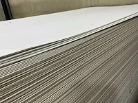 Grote partij wit golfkarton 160x240 - afbeelding 9 van  10