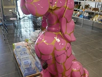 Grote plastieken hond - afbeelding 2 van  3