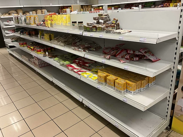 Grote restpartij aziatisch voedsel - afbeelding 23 van  70