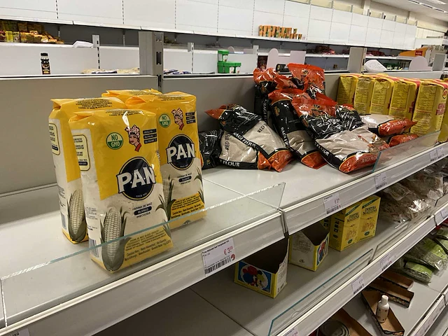 Grote restpartij aziatisch voedsel - afbeelding 47 van  70