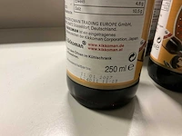 Grote restpartij aziatisch voedsel - afbeelding 63 van  70