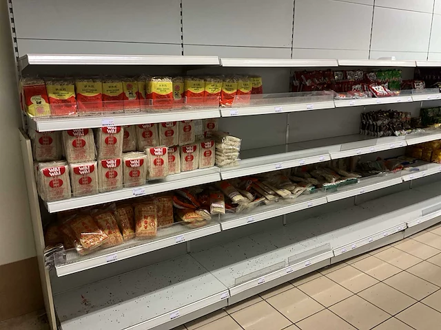 Grote restpartij aziatisch voedsel - afbeelding 57 van  70