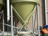 Grote silo - afbeelding 8 van  14