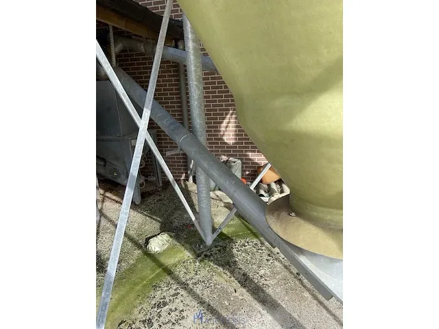 Grote silo - afbeelding 2 van  11