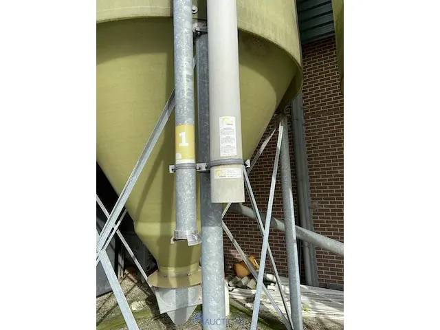 Grote silo - afbeelding 7 van  11
