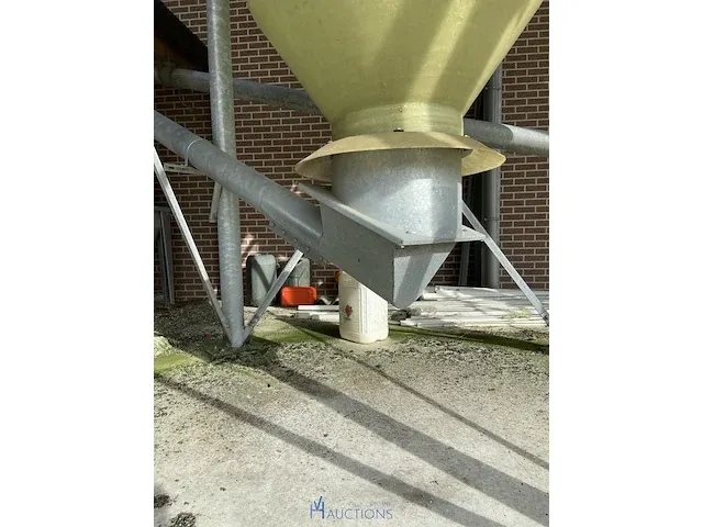 Grote silo - afbeelding 11 van  11