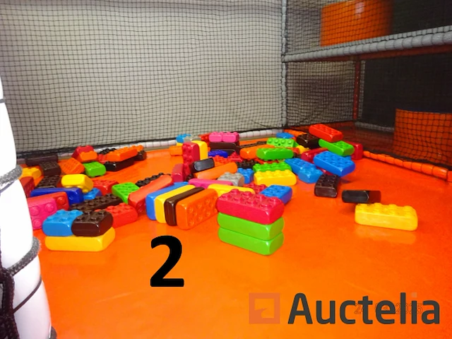 Grote speelmodule inclusief karrencircuit +/- 60 m² - afbeelding 26 van  38