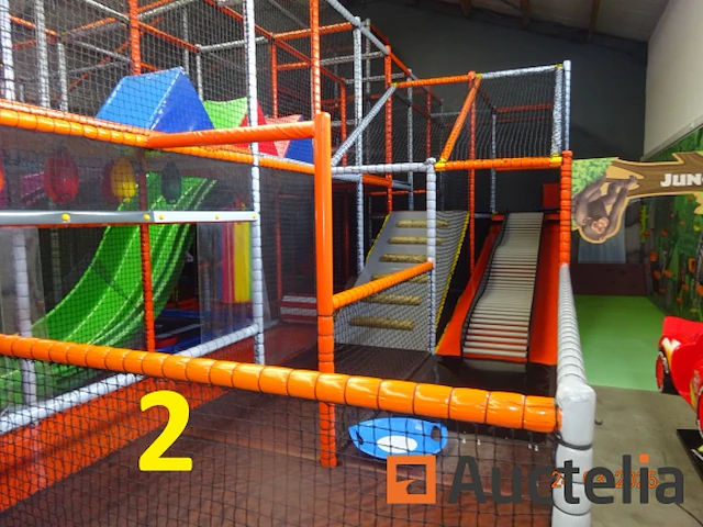 Grote speelmodule inclusief karrencircuit +/- 60 m² - afbeelding 5 van  38