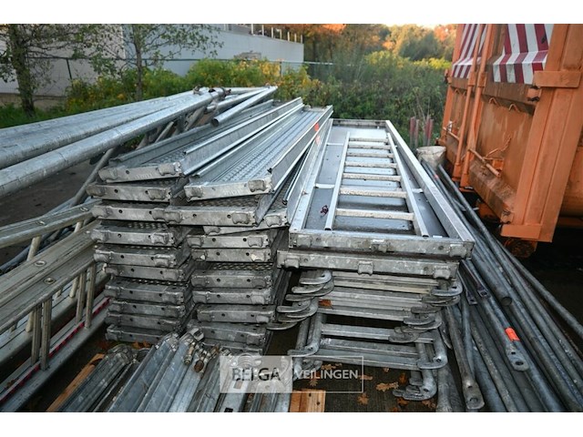 Grote stalen stelling - afbeelding 2 van  11