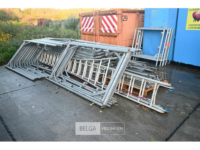 Grote stalen stelling - afbeelding 1 van  11