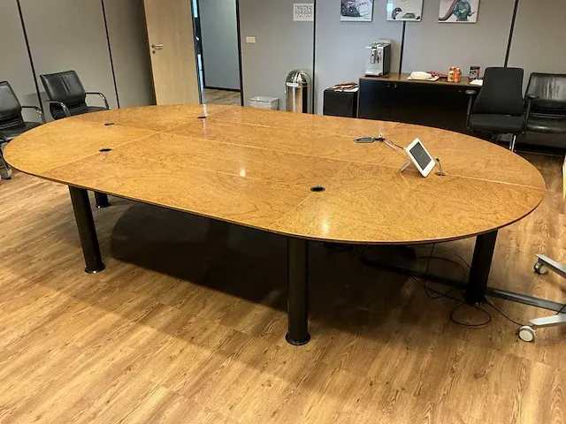 Grote vergadertafel fantoni ufficio - afbeelding 1 van  15