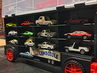 Grote vrachtwagen met opberg voor auto's (bijhorende auto's) - afbeelding 5 van  9