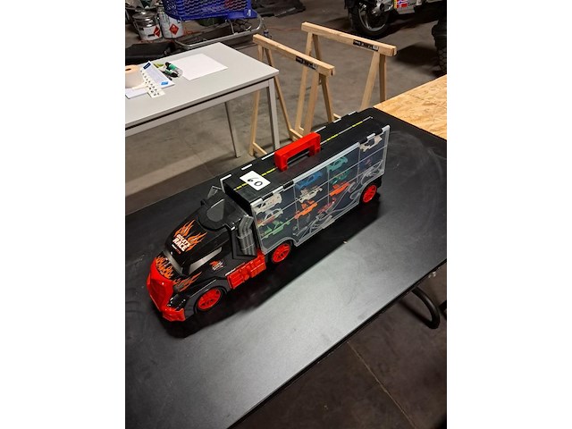 Grote vrachtwagen met opberg voor auto's (bijhorende auto's) - afbeelding 9 van  9