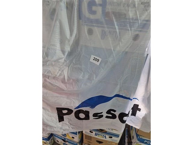 Grote vw passat vlag - afbeelding 1 van  3