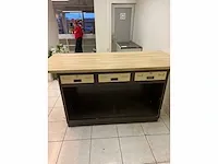 Grote werktafel met metalen kast en schuiven - afbeelding 3 van  5