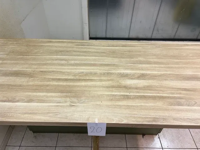 Grote werktafel met metalen kast en schuiven - afbeelding 5 van  5
