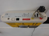 Grounding tester wolfgang warmbier - afbeelding 3 van  3