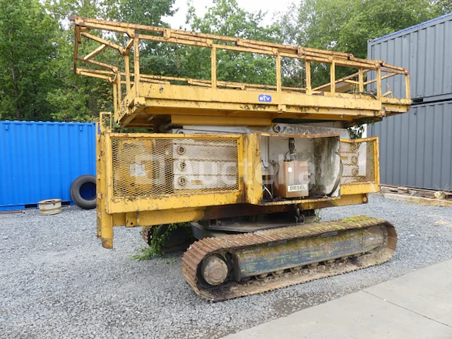 Groves gears crawler thermische schaarlift sm4688r - afbeelding 10 van  16
