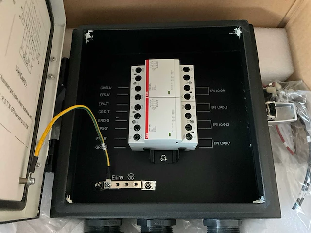 Growatt auto transfer switch a-tstp omvormer - afbeelding 2 van  3